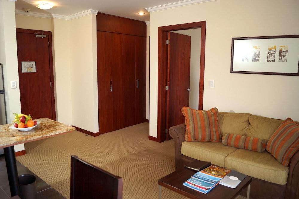 Hotel Stubel Suites & Cafe Кито Экстерьер фото